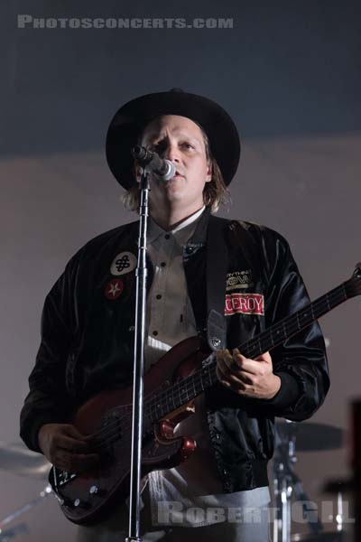 ARCADE FIRE - 2017-07-09 - BELFORT - Presqu'ile de Malsaucy - Grande Scene - 